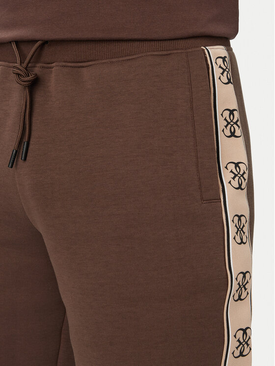 Guess Guess Спортни шорти Z4RD04 KB3P2 Тъмнокафяв Regular Fit