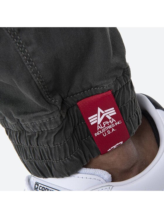 Alpha Industries Alpha Industries Kalhoty z materiálu AI.116203-136-29 Šedá Carrot Fit