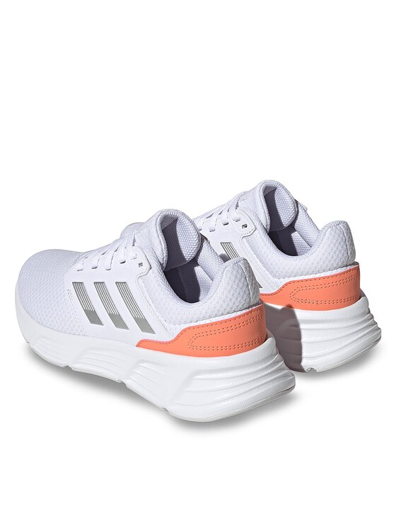 adidas adidas Skriešanas apavi Galaxy 6 Shoes HP2407 Balts