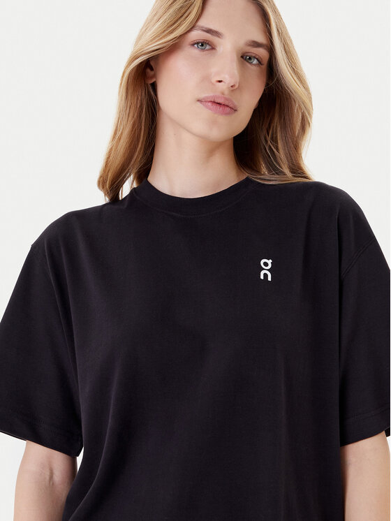 On On T-shirt Club-T 1WE1006 Crna Relaxed Fit