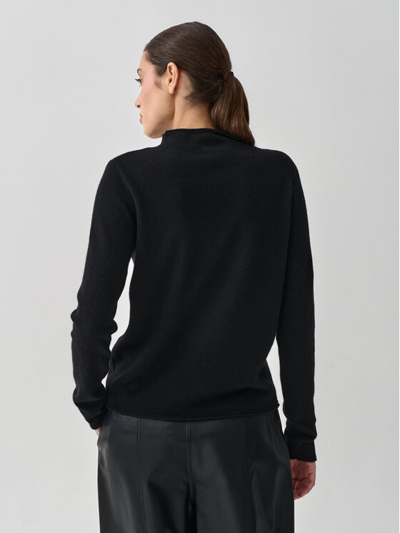 TATUUM TATUUM Sweter NENKO Czarny Classic Fit