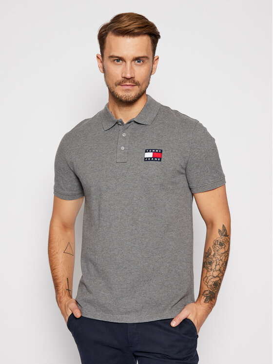 Tommy Jeans Polo Badge DM0DM09444 Grigio Regular Fit • Modivo.it
