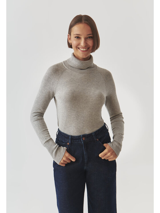 TATUUM TATUUM Sweter NEKOKI Szary Fitted Fit