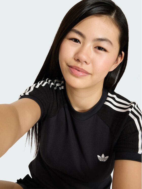 adidas adidas T-Shirt 168907 Czarny Fitted Fit