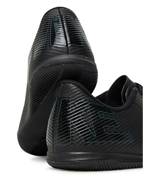 Nike Nike Futbalové topánky Jr Vapor 16 Club Ic FQ8289 002 Čierna