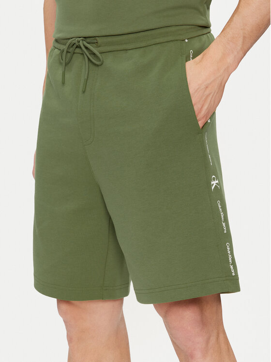 Calvin Klein Jeans Calvin Klein Jeans Pantaloncini sportivi Logo Repeat J30J325129 Verde Regular Fit