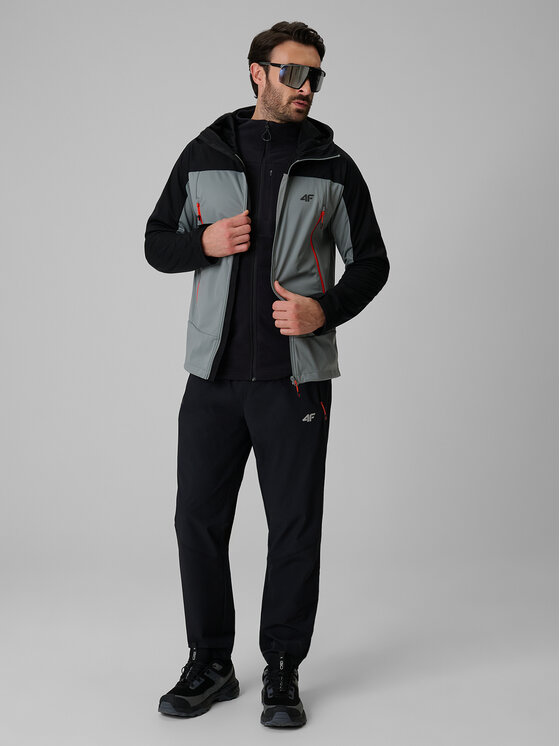 4F 4F Kurtka przejściowa TREKKING Czarny Regular Fit