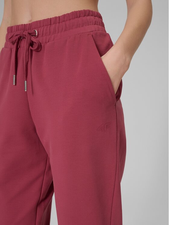 4F 4F Spodnie dresowe 4FRSS26TTROF1851-60S Czerwony Slim Fit