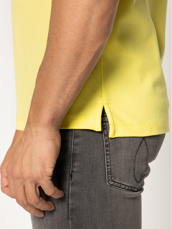 Emporio Armani Emporio Armani Тениска с яка и копчета 8N1F2B 1JPTZ 0255 Жълт Slim Fit