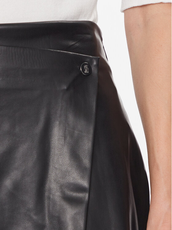 DKNY DKNY Rock aus Kunstleder P3JNTV18 Schwarz Regular Fit