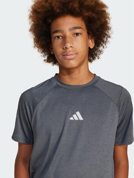 adidas adidas T-Shirt 151381 Czarny Regular Fit