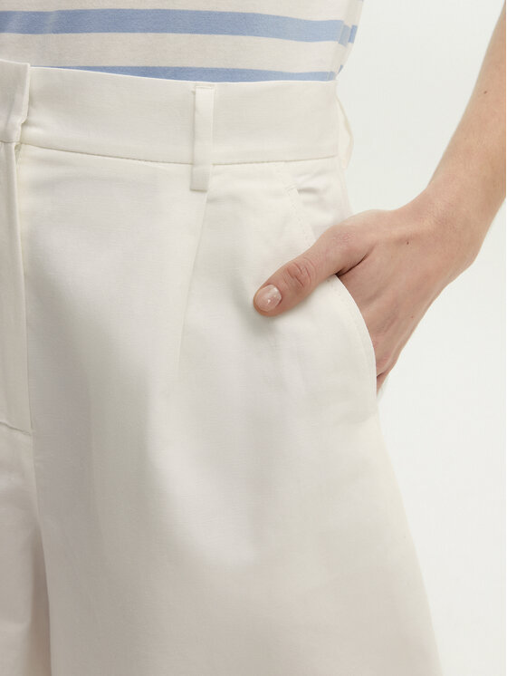 Weekend Max Mara Weekend Max Mara Bermuda kratke hlače Ecuba 2515141032 Bela Regular Fit