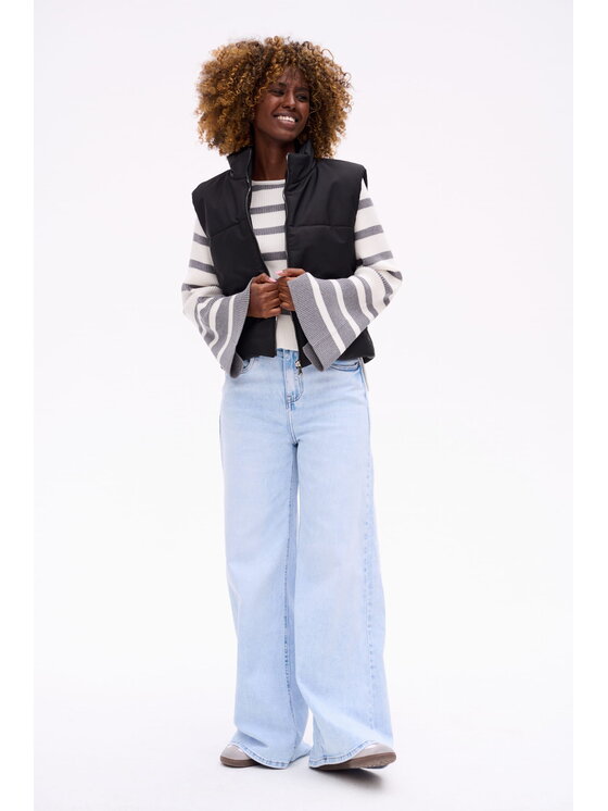 blue shadow blue shadow Kamizelka Andromeda Czarny Regular Fit
