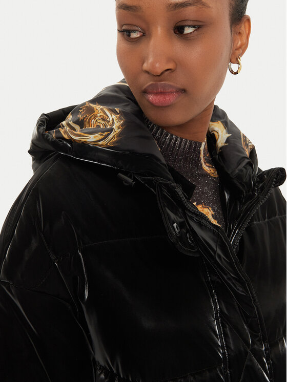 Versace Jeans Couture Versace Jeans Couture Zimní bunda 77HASD19 Černá Loose Fit