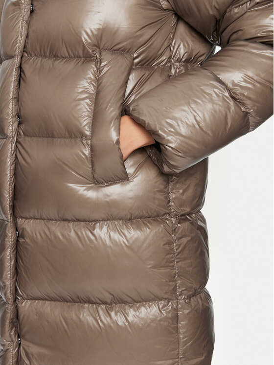 Hetregó Hetregó Пухено яке Tara 8N728 Бежов Regular Fit