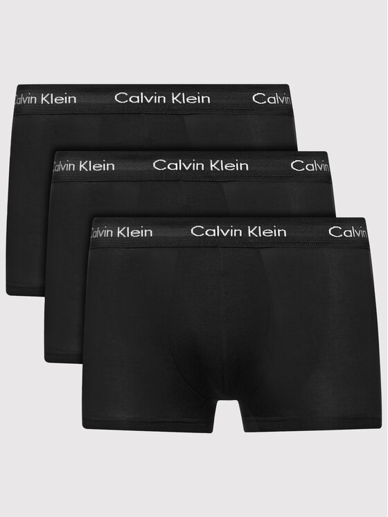 Calvin Klein Underwear Calvin Klein Underwear Komplekti kuulub 3 paari boksereid 0000U2664G Must