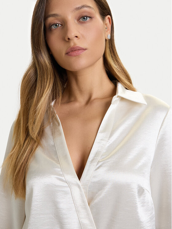 Guess Guess Glaustinukė W5BH68 W2612 Écru Regular Fit