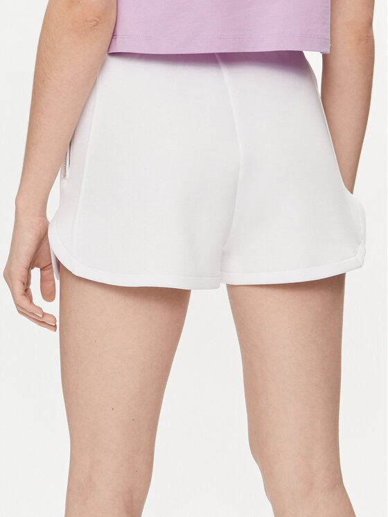 Guess Guess Szorty materiałowe Kiara V4GD16 FL04P Biały Regular Fit