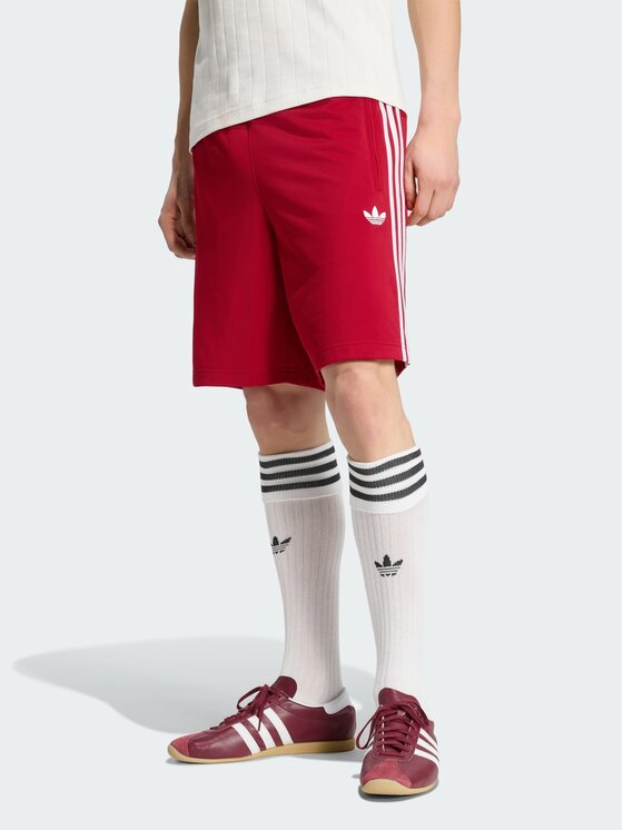 adidas adidas Szorty materiałowe 159247 Czerwony Regular Fit