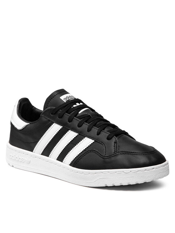 chaussure commando adidas