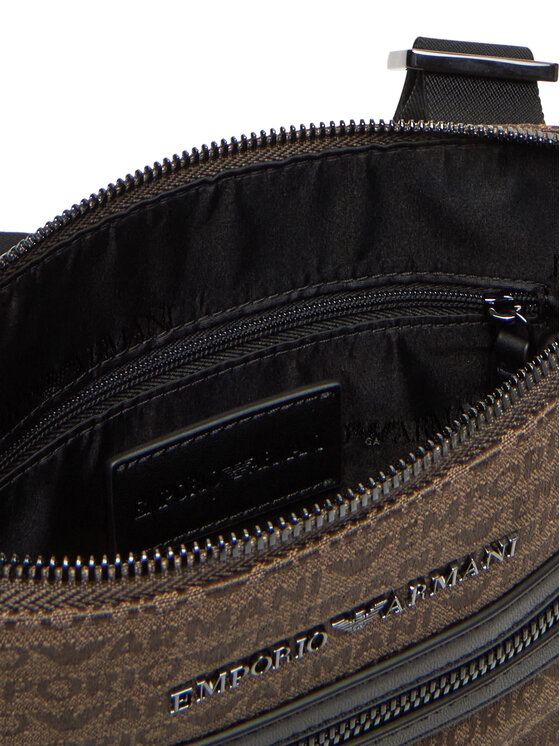 Emporio Armani Emporio Armani Torbica za okrog pasu EM001780 AF13823 U6195 Rjava