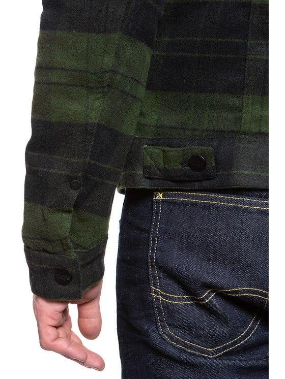 Wrangler Wrangler Giubbotto invernale THE TRUCKER Verde Regular Fit