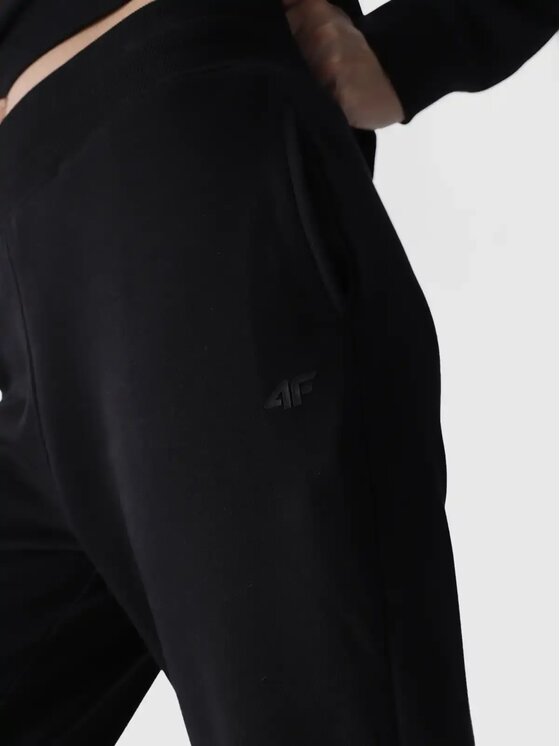 4F 4F Pantaloni da tuta 4FWMM00TTROF0946 Nero Regular Fit