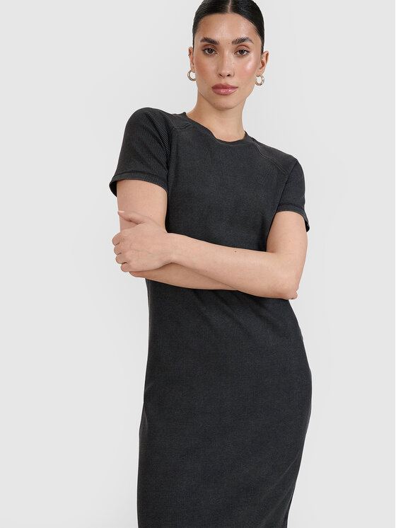 4F 4F Sukienka letnia MIDSHOP TEXTILE Czarny Slim Fit