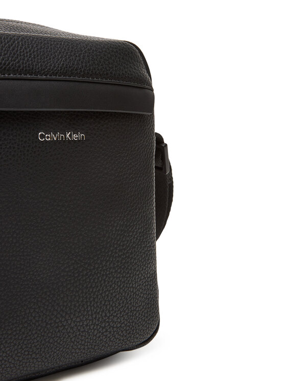 Calvin Klein Calvin Klein Мъжка чантичка Ck Must Reporter LV04D3083G Черен