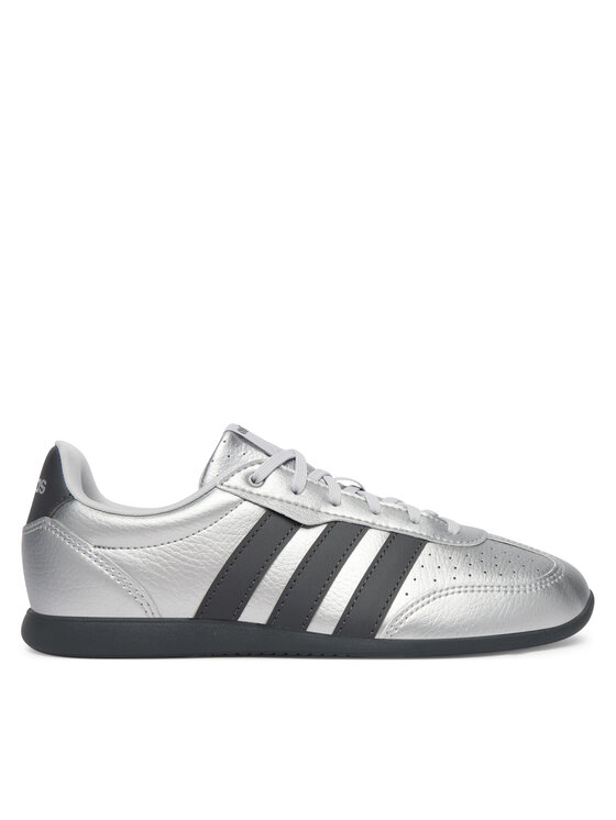adidas Sneakersy Barreda Lo HQ7384 Srebrny