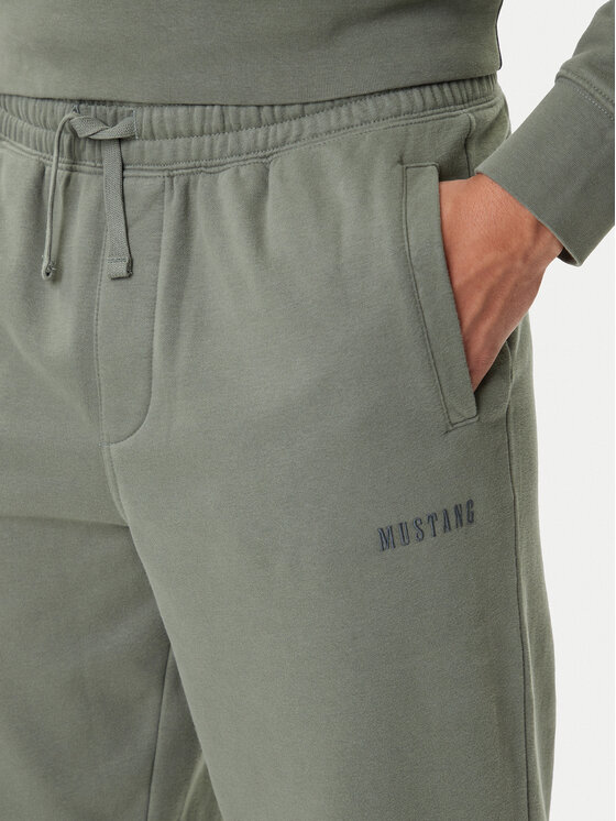 Mustang Mustang Pantaloni trening Logan 1016975 Verde Regular Fit