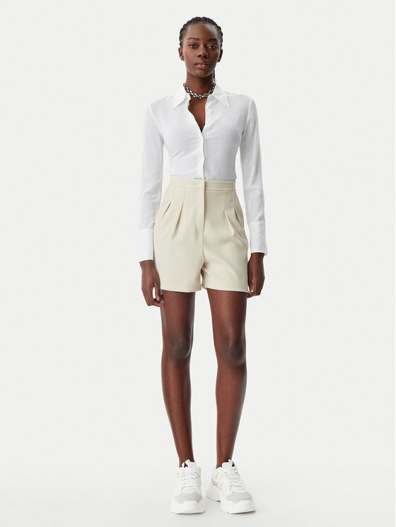 Patrizia Pepe Patrizia Pepe Szorty materiałowe 8P0697/A545-B814 Beżowy Regular Fit