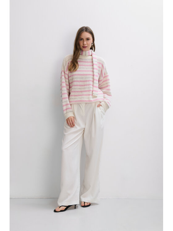 Fobya Fobya Sweter F2112 Różowy Basic Fit