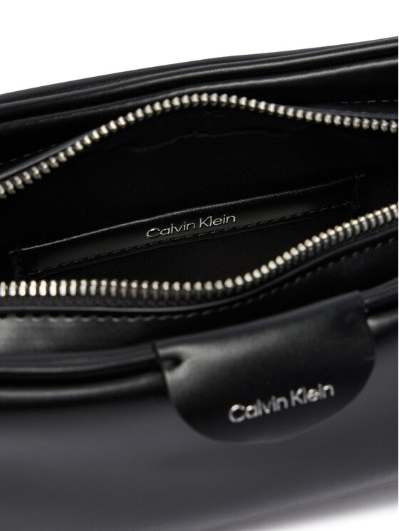 Calvin Klein Calvin Klein Torebka Emblem Trio Top Handle Camera Ba LV04F3370G Czarny