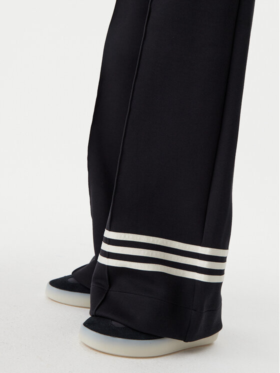 adidas adidas Pantaloni da tuta adicolor Neuclassics JI8516 Nero Loose Fit