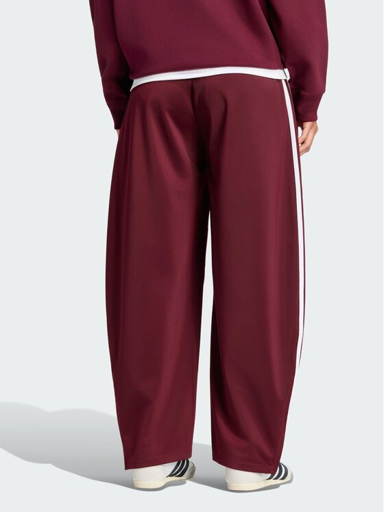 adidas adidas Spodnie dresowe 168738 Czerwony Regular Fit