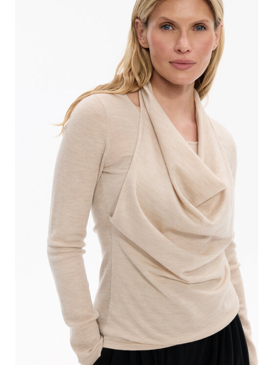 Deni Cler Milano Deni Cler Milano Sweter T-DC-S472-F5-90-13-1 Beżowy Regular Fit