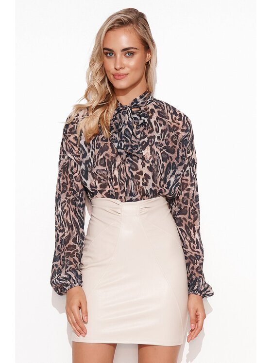 Makadamia Makadamia Bluzka M586 Czarny Comfortable Fit