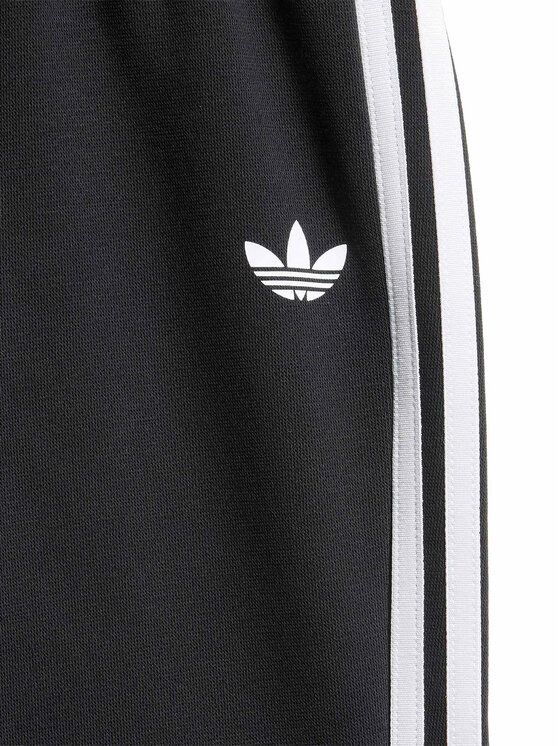 adidas adidas Sada T-shirt a šortky Pokemon KR4683 Černá Regular Fit