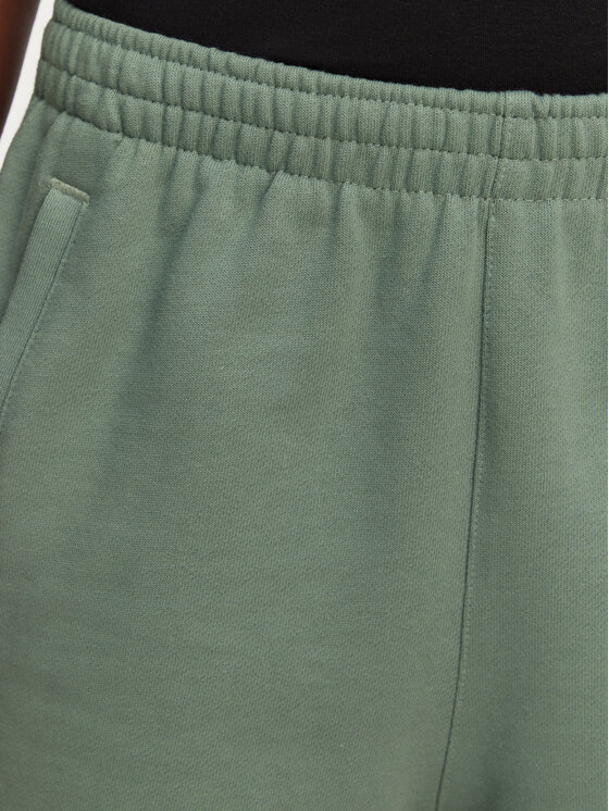 adidas adidas Sportske kratke hlače Essentials JJ3463 Zelena Loose Fit