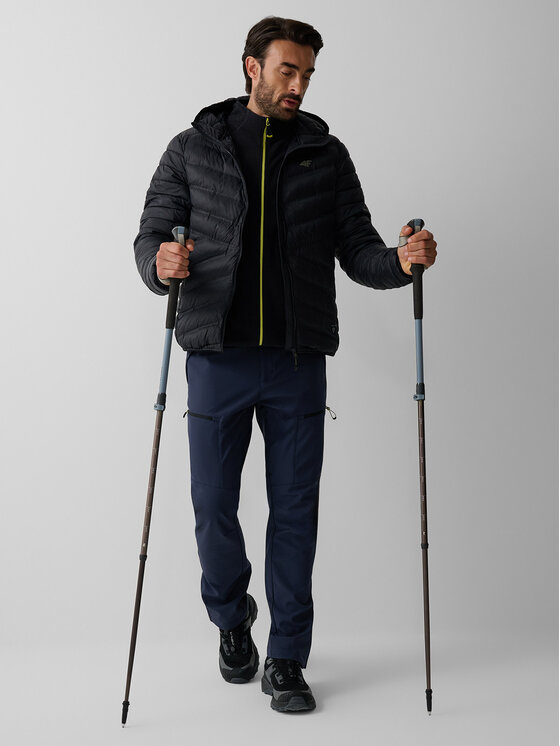 4F 4F Polar BETWEEN LAYERS Czarny Regular Fit