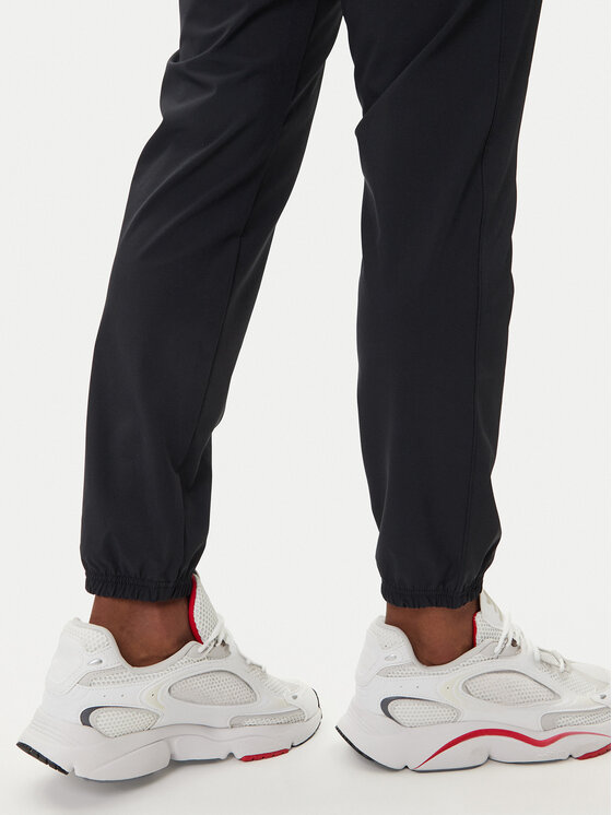 Under Armour Under Armour Pantaloni trening UA Vibe Woven 1386557 Negru Regular Fit