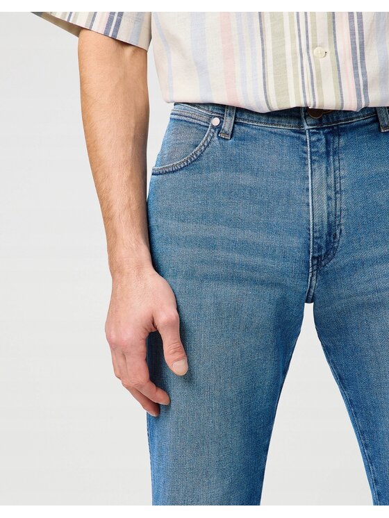 Wrangler Wrangler Jeansy River Niebieski Tapered Fit