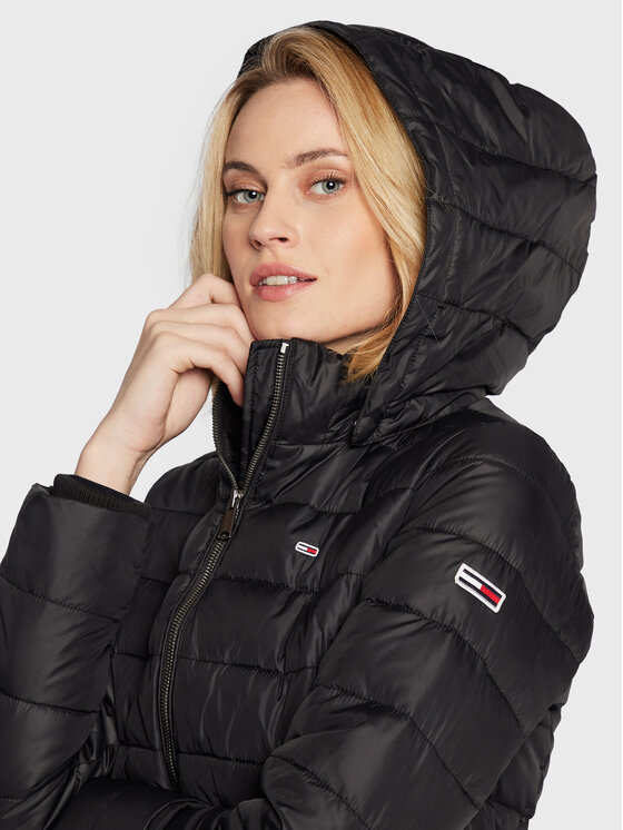 Tommy Jeans Tommy Jeans Átmeneti kabát Basic DW0DW13741 Fekete Regular Fit