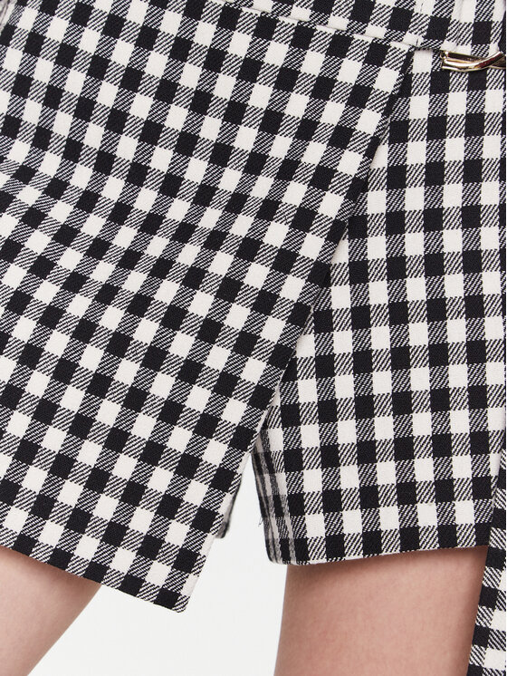PINKO Pinko Pantalon scurți din material 100587 A0N0 Negru Regular Fit