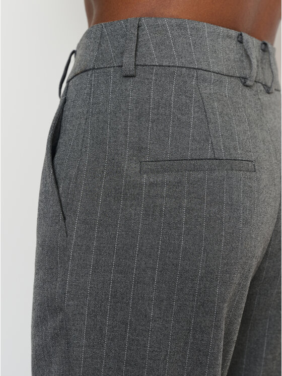 La Mania La Mania Spodnie garniturowe DANA 2 Szary Classic Fit