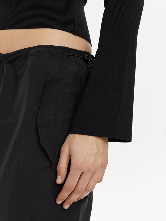 Gina Tricot Gina Tricot Blúzka 20657 Čierna Slim Fit