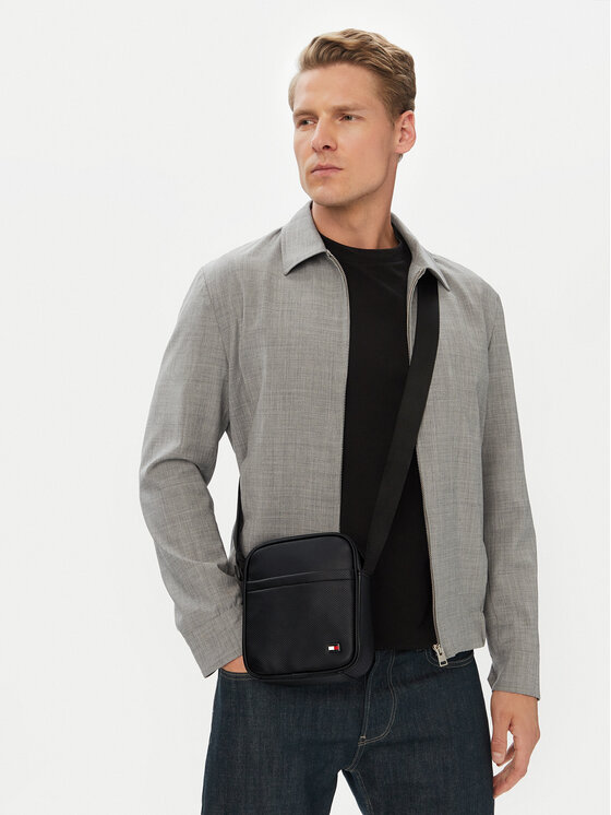 Tommy Hilfiger Torbica za okrog pasu AM0AM14845 Črna