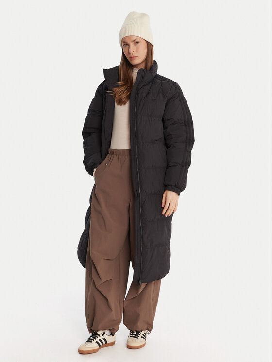 adidas adidas Zimska jakna adicolor JX2957 Crna Loose Fit