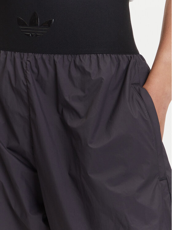 adidas adidas Pantaloni trening JJ0920 Gri Loose Fit